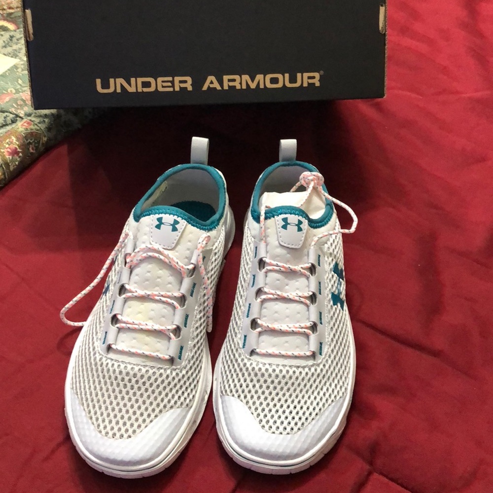 Under Armour New w/tag Gray/white Sneakers